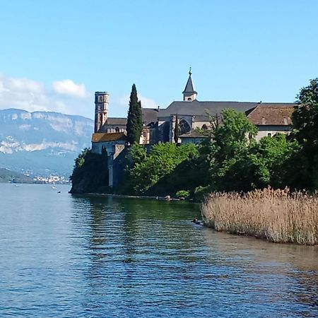 Bed and Breakfast Chez Karine Ceyzerieu Exterior foto
