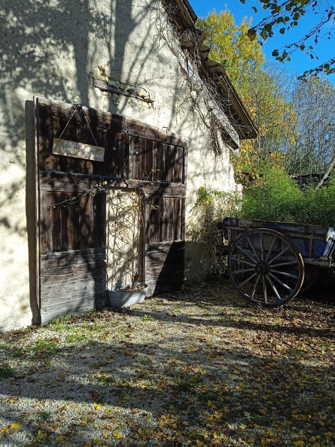 Bed and Breakfast Chez Karine Ceyzerieu Exterior foto